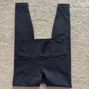 Lululemon Wunder Under Hi-Rise Tight, size 6.